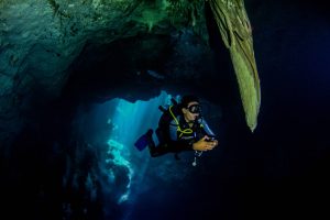 Cavern Diving