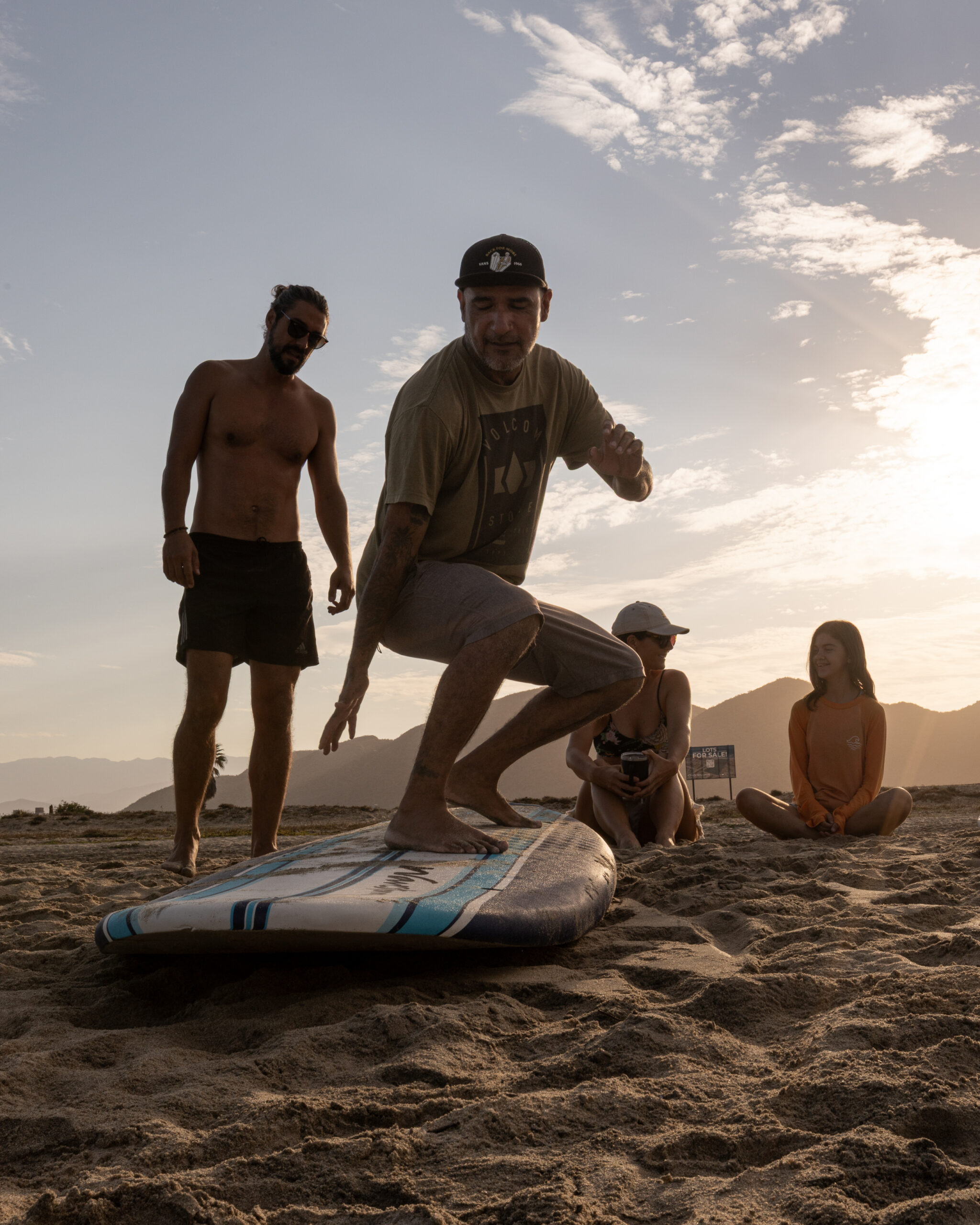 Clases de surf en Todos Santos cerca de Playa Cerritos